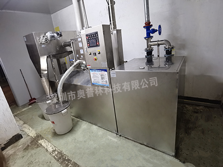 商业综合体的全自动隔油提升一体化设备安装完毕，验收通过！